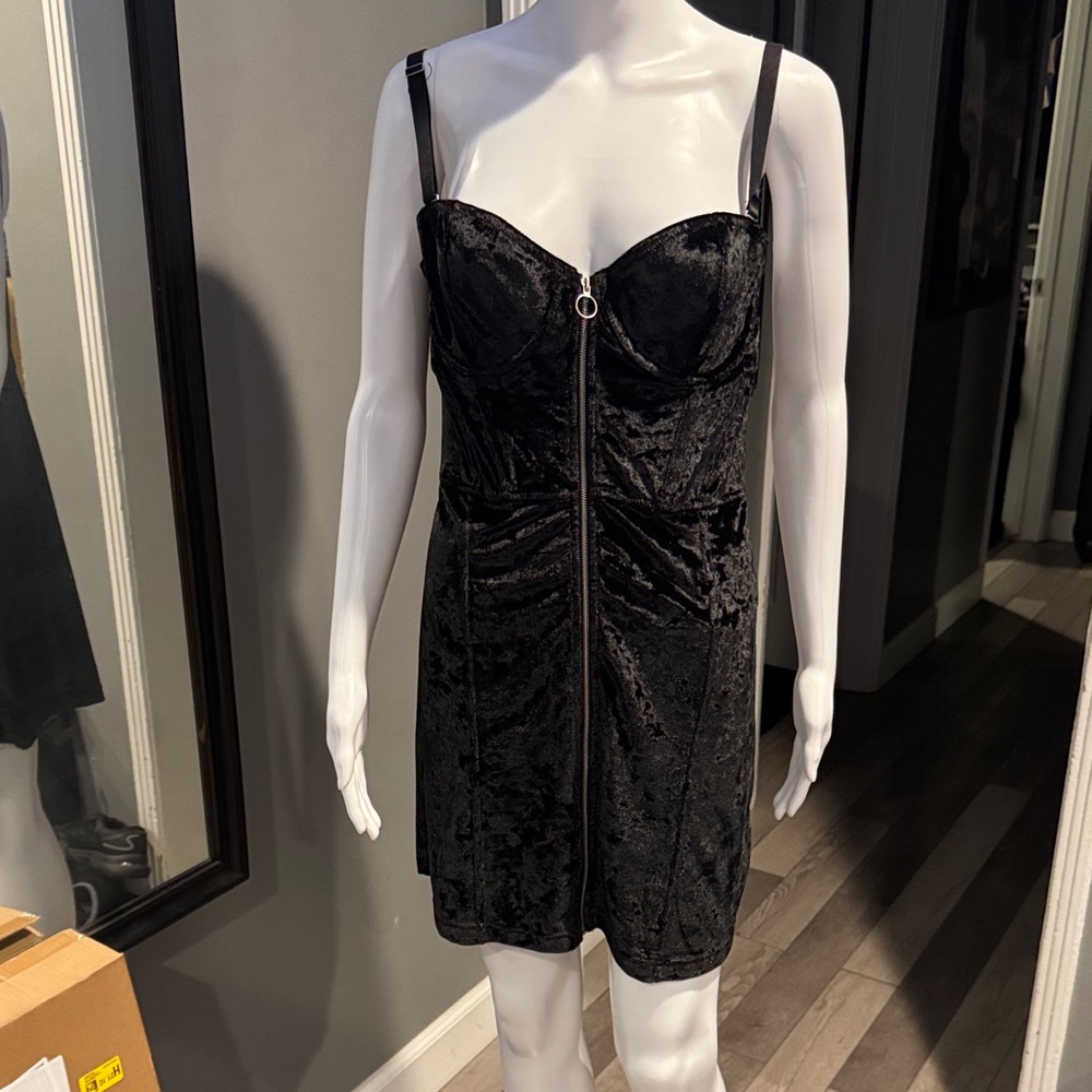 Urban outfitters velvet Body con dress built in underwire size large